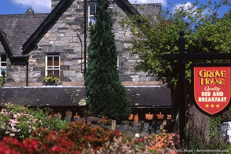 Image of Bed and Breakfast House and Sign in Betws-y-Coed