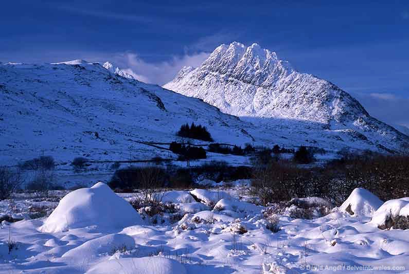 Image of Tryfan Mountain in snow Snowdonia National Park